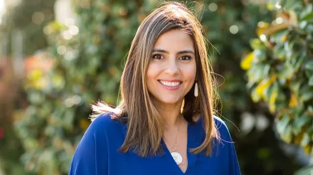 Daniela A Zambon Fagundes, DDS — pediatric dentist in Mansfield