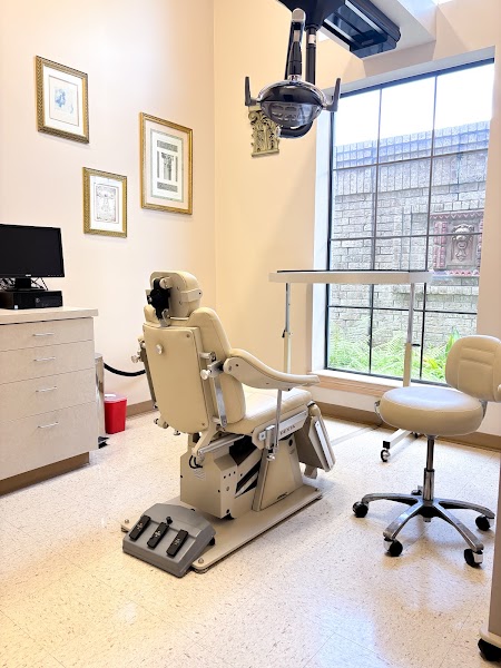 Frank Roger Louis Frishkey, DDS — pediatric dentist in Houston